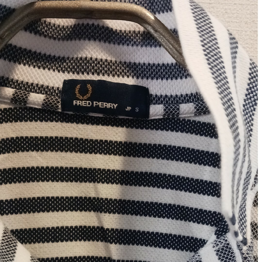 FRED PERRY(フレッドペリー)のフレッドペリーポロシャツ レディースのトップス(ポロシャツ)の商品写真