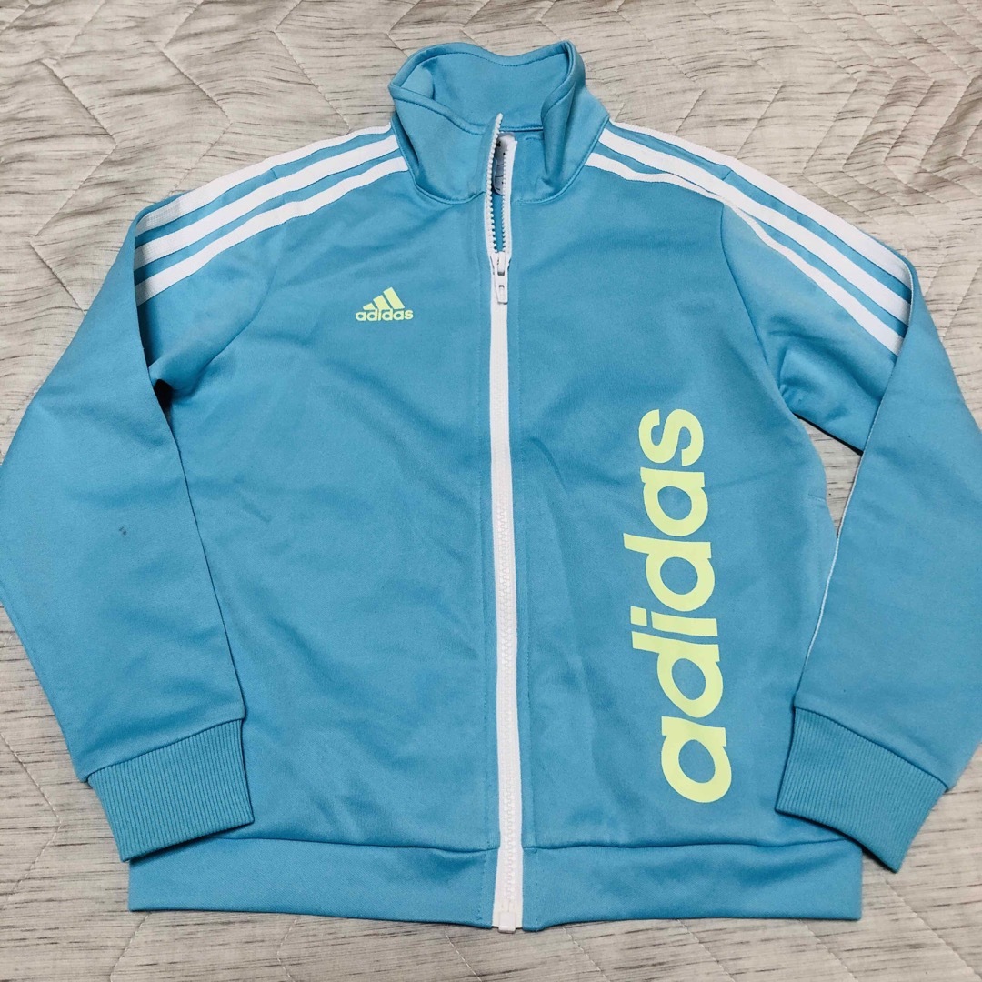 adidas(アディダス)の130 アディダス　ジャージ　上下 キッズ/ベビー/マタニティのキッズ服女の子用(90cm~)(ジャケット/上着)の商品写真