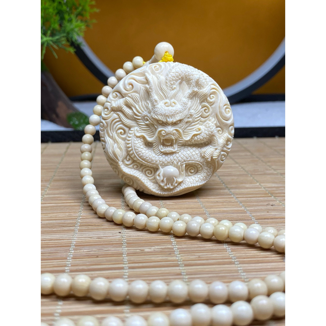 天然マンモス牙美しい手作り彫刻龍鳳呈祥 ネックレス - アクセサリー 天然マンモス牙美しい手作り彫刻龍鳳呈祥 ネックレス - アクセサリー