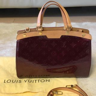 ルイヴィトン(LOUIS VUITTON)の【みい様専用】ルイヴィトン ヴェルニ アマラント (ショルダーバッグ)