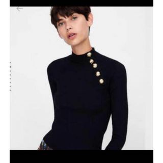 ザラ(ZARA)のZARA ゴールドボタン　金ボタン　タートルニット　ハイネックリブニット(ニット/セーター)