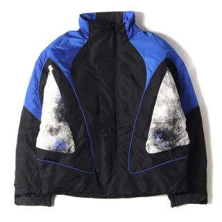 ルイヴィトン(LOUIS VUITTON)の美品 LOUIS VUITTON ルイヴィトン ジャケット サイズ:50 パテッド ブルゾン 中綿 (Monogram Padded Blouson / 1A63FQ) スプレー ジャケット 20SS ブラック ブルー 黒 青 アウター ブランド【メンズ】【中古】(ダウンジャケット)