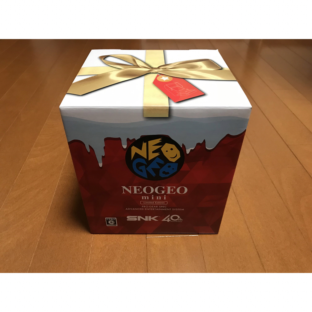 NEOGEO(ネオジオ)のネオジオミニ　クリスマス エンタメ/ホビーのゲームソフト/ゲーム機本体(家庭用ゲーム機本体)の商品写真