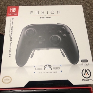 ニンテンドウ(任天堂)の中古美品Switch コントローラー　PowerA FusionPro(家庭用ゲーム機本体)