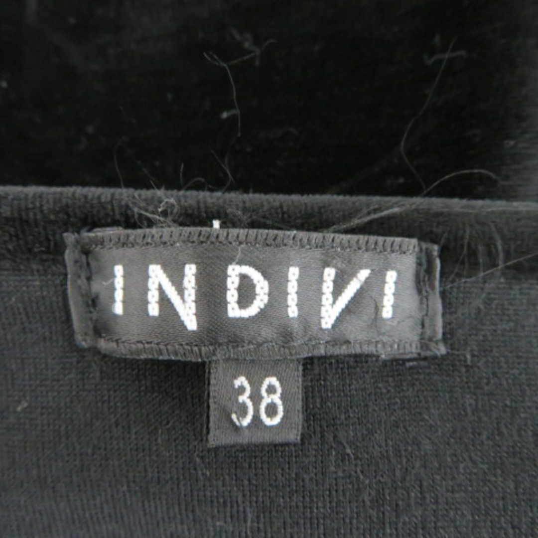 INDIVI(インディヴィ)のインディヴィ カットソー 七分袖 Vネック ベロア 無地 38 黒 ブラック レディースのトップス(その他)の商品写真