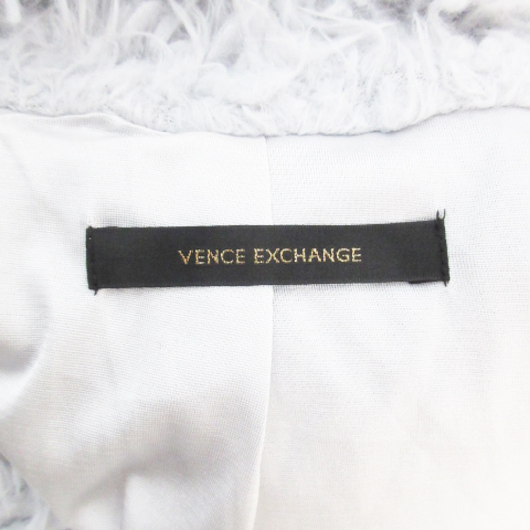 VENCE EXCHANGE(ヴァンスエクスチェンジ)のヴァンスエクスチェンジ フェイクファージャケット ノーカラージャケット M 水色 レディースのジャケット/アウター(その他)の商品写真