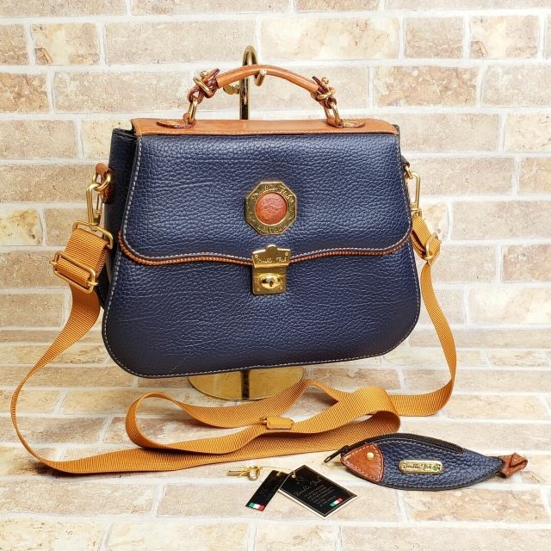 ダブルフィッシュ ☆ レザー 2WAY ショルダーバッグ 自立OK ダブルフィッシュ ☆ レザー 2WAY ショルダーバッグ 自立OK