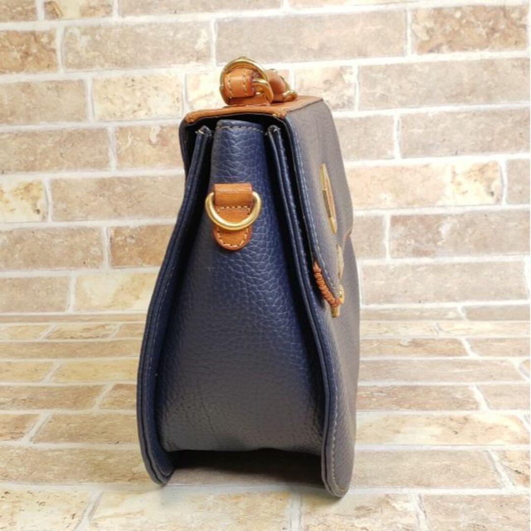 ダブルフィッシュ ☆ レザー 2WAY ショルダーバッグ 自立OK ダブルフィッシュ ☆ レザー 2WAY ショルダーバッグ 自立OK