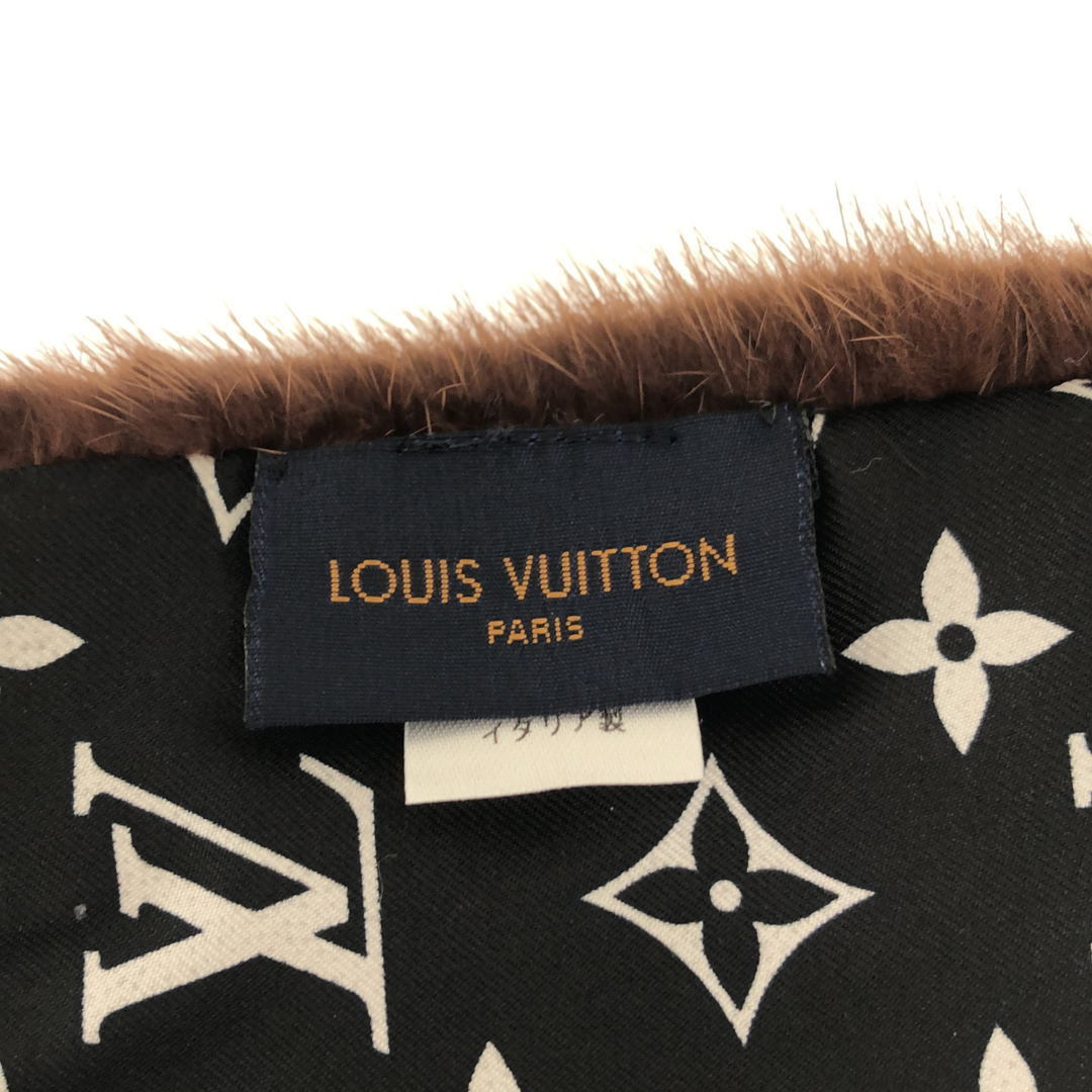 使用感や汚れ傷の目立つ商品ＣLOUIS VUITTON ルイヴィトン エシャルプ・ルイ イン ザ ウィンター M76165 ベージュ 茶系 モノグラム マフラー ファーマフラー ストール アパレル