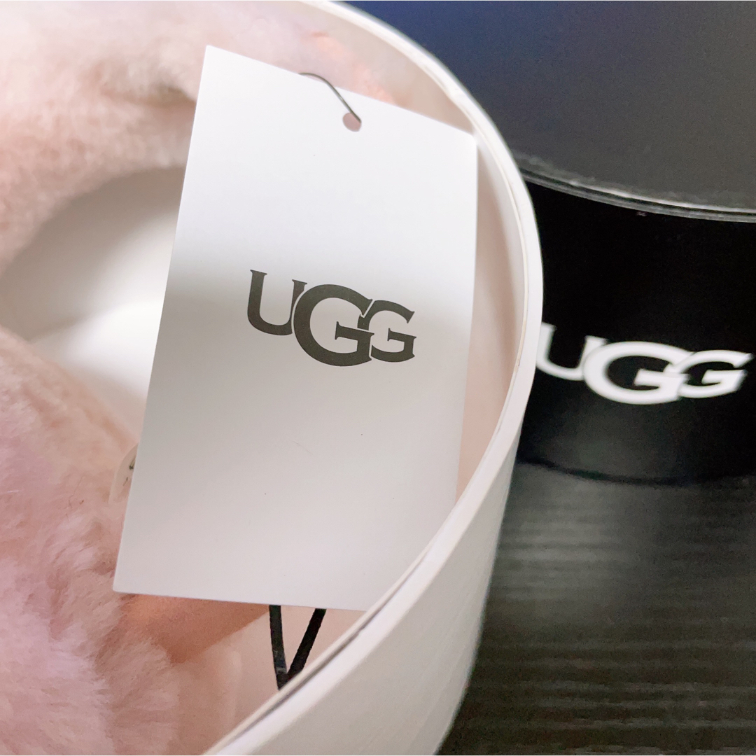 UGG(アグ)のUGG アグ イヤーマフ イヤマフ　イヤマフラー　耳あて　ピンク　値下げ不可 レディースのファッション小物(イヤーマフ)の商品写真