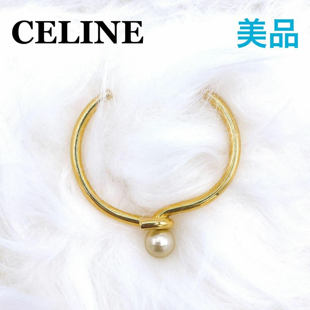 celine(セリーヌ)のセリーヌ ノット パール ブレスレット　ゴールド　パール　レディース　ブランド レディースのアクセサリー(ブレスレット/バングル)の商品写真