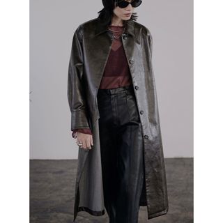 アメリヴィンテージ(Ameri VINTAGE)のAmeri VINTAGE CRASH FAKE LEATHER COAT(ロングコート)