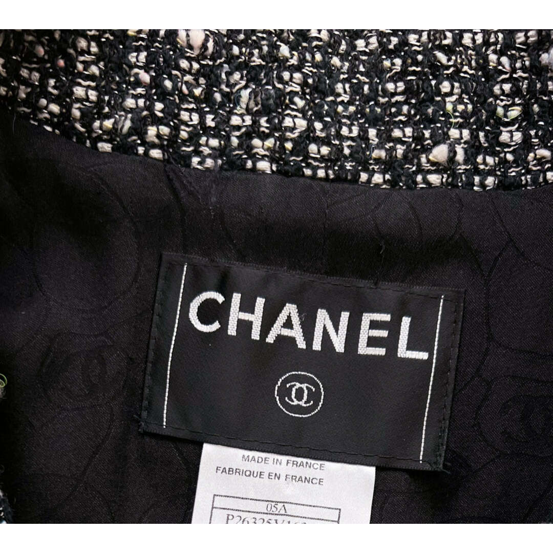 CHANEL(シャネル)のシャネル ジャケット CHANEL ブラック 黒系 コットン ウール フリンジ トリム 東京コレ ツイード 超美品 38 レディースのジャケット/アウター(テーラードジャケット)の商品写真