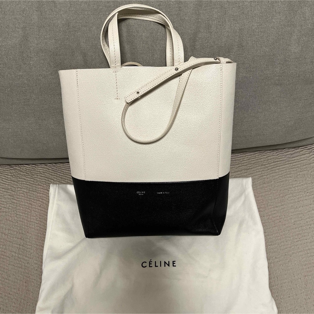 極美品】セリーヌ バーティカル カバ 割け スモール 極美品】セリーヌ バーティカル カバ 割け スモール