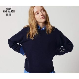 アニヤハインドマーチ(ANYA HINDMARCH)のユニクロ×アニヤハインドマーチ ニット 紺M(ニット/セーター)