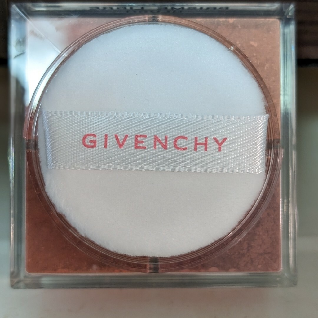 GIVENCHY(ジバンシィ)のジバンシイプリズム・リーブル・ブラッシュ#No.4 コスメ/美容のベースメイク/化粧品(チーク)の商品写真