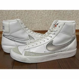 ナイキ(NIKE)のNIKE WOMENS BLAZER MID 77 24.0cm (スニーカー)