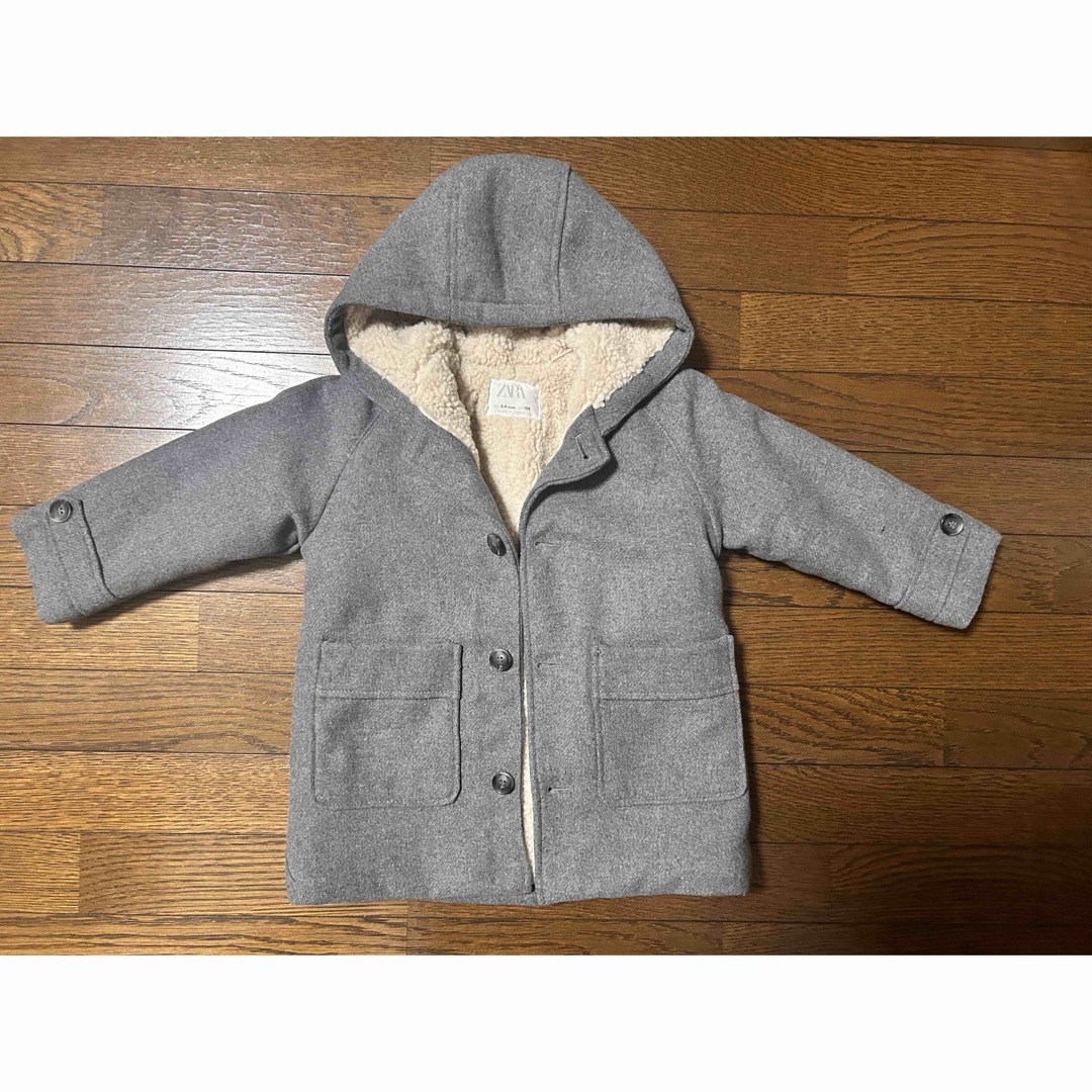 ZARA KIDS(ザラキッズ)のZARAキッズ　コート キッズ/ベビー/マタニティのキッズ服男の子用(90cm~)(コート)の商品写真