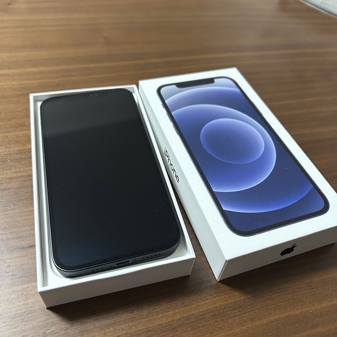 【美品】iPhone12 64GB ブラックiPhone12ブラック