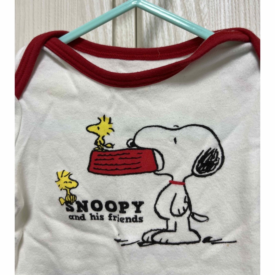 SNOOPY(スヌーピー)のしまむら SNOOPY ロンパース カバーオール ベビー 長袖 半袖 70 80 キッズ/ベビー/マタニティのベビー服(~85cm)(ロンパース)の商品写真