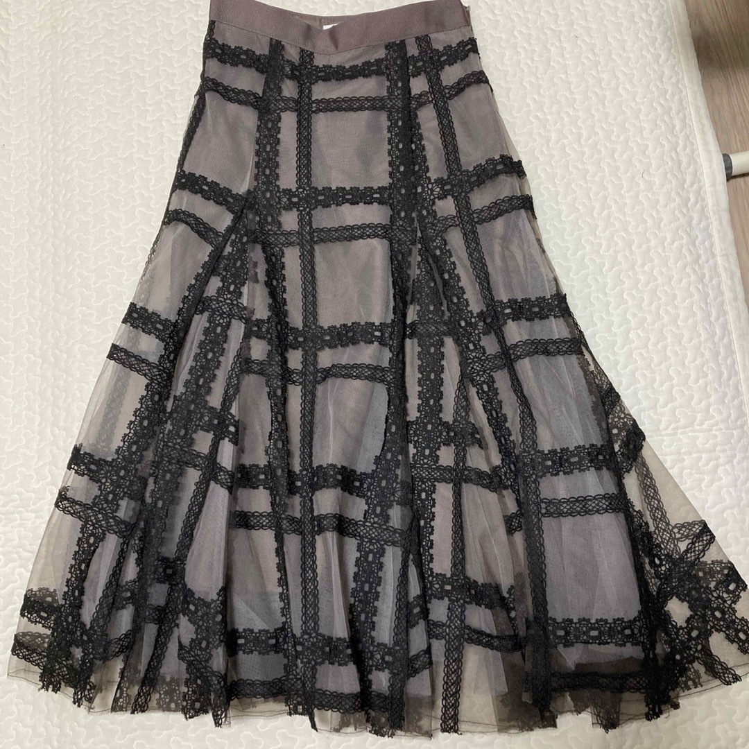 SNIDEL(スナイデル)の売約済   SNIDELチュールエンブロイダリースカート　 レディースのスカート(ロングスカート)の商品写真