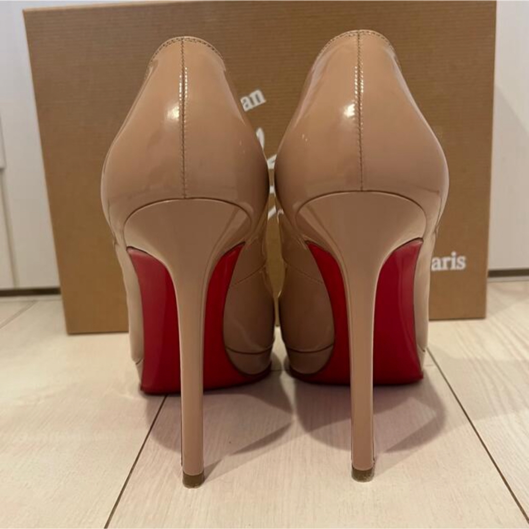 Christian Louboutin(クリスチャンルブタン)のChristian Louboutin パンプス【サイズ37】 レディースの靴/シューズ(ハイヒール/パンプス)の商品写真