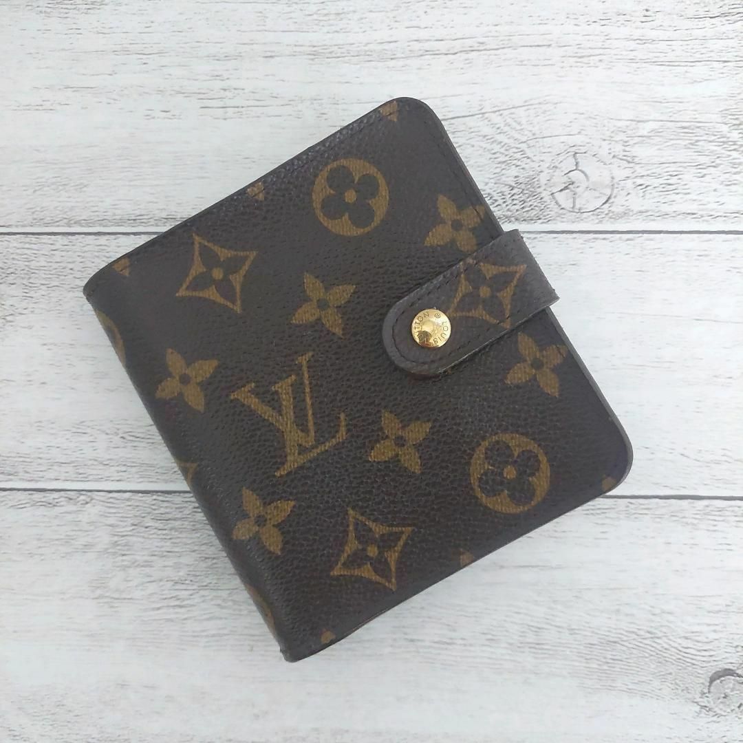 LOUIS VUITTON(ルイヴィトン)の✨美品✨ルイヴィトン モノグラム コンパクト ジップ  折り財布 ラウンドジップ レディースのファッション小物(財布)の商品写真