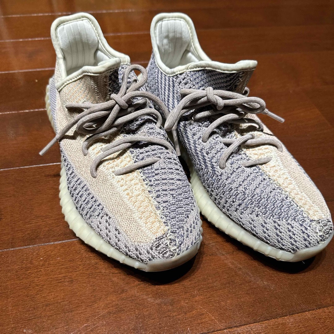 値下げ可　YEEZY BOOST 350 V2 ADULTS  イージーブーストスニーカー