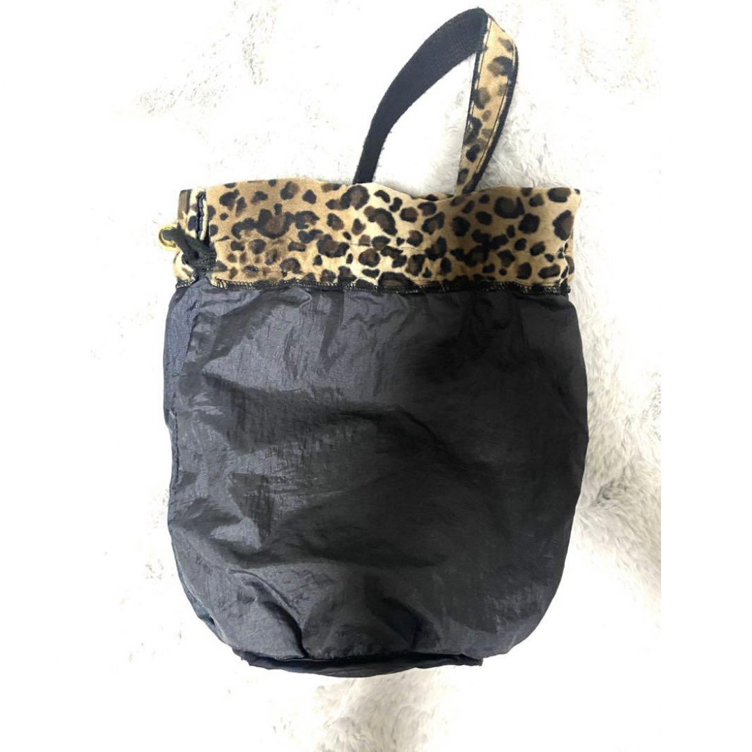 Mimi(ミミ)のmimi 巾着バッグ　ヒョウ柄　豹柄　ブラウン レディースのバッグ(その他)の商品写真