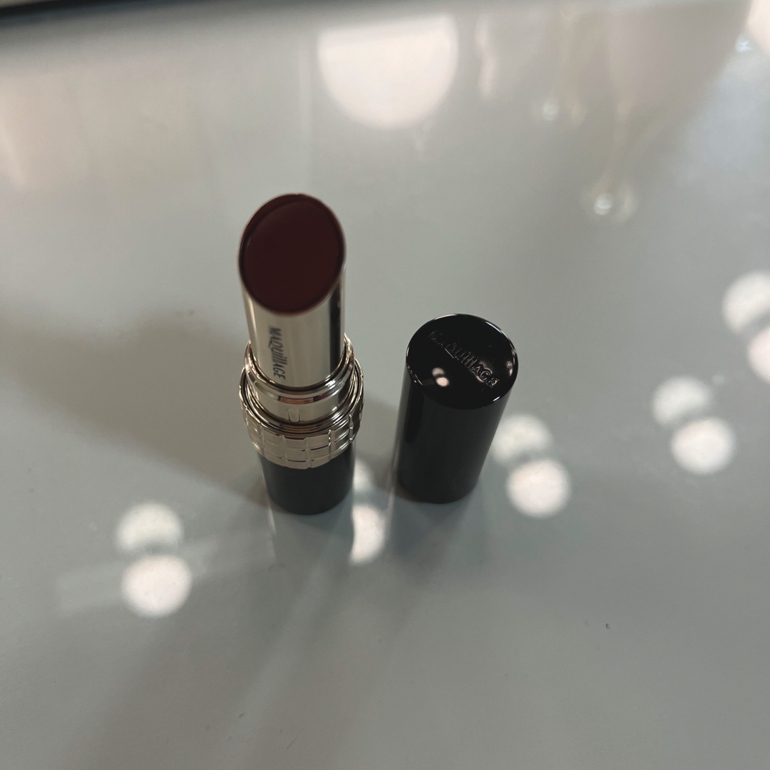 MAQuillAGE(マキアージュ)のマキアージュ　ドラマティックエッセンスルージュ　RS501  7センチのヒールで コスメ/美容のベースメイク/化粧品(口紅)の商品写真