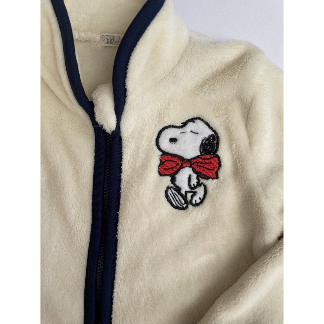 SNOOPY(スヌーピー)のスヌーピー　フリース　アウター　100 ホワイト キッズ/ベビー/マタニティのキッズ服男の子用(90cm~)(ジャケット/上着)の商品写真