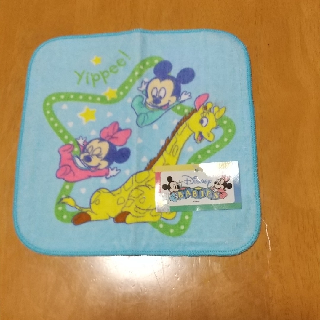 Disney(ディズニー)のディズニーハンドタオル  三枚セット キッズ/ベビー/マタニティのこども用ファッション小物(その他)の商品写真