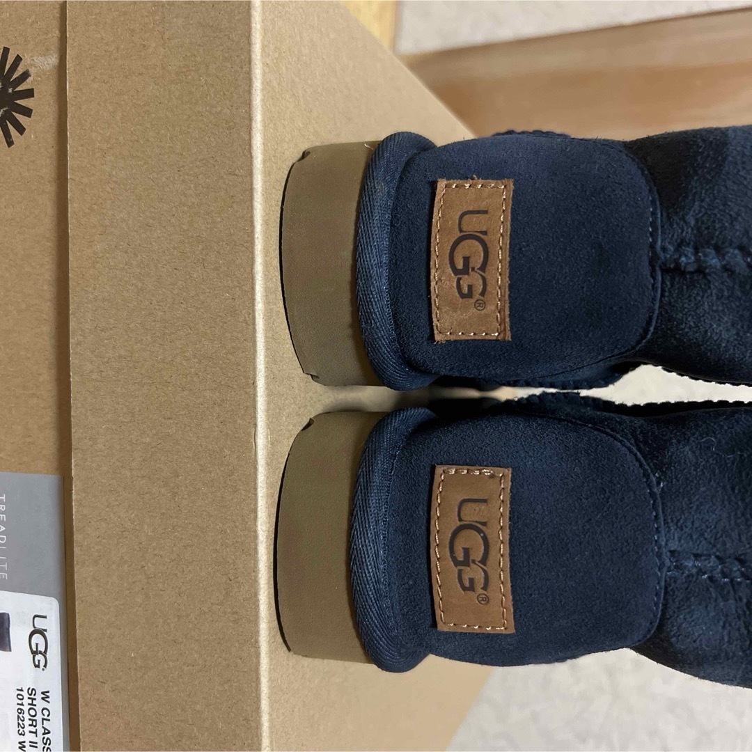 UGG AUSTRALIA(アグオーストラリア)のUGGムートン レディースの靴/シューズ(ブーツ)の商品写真