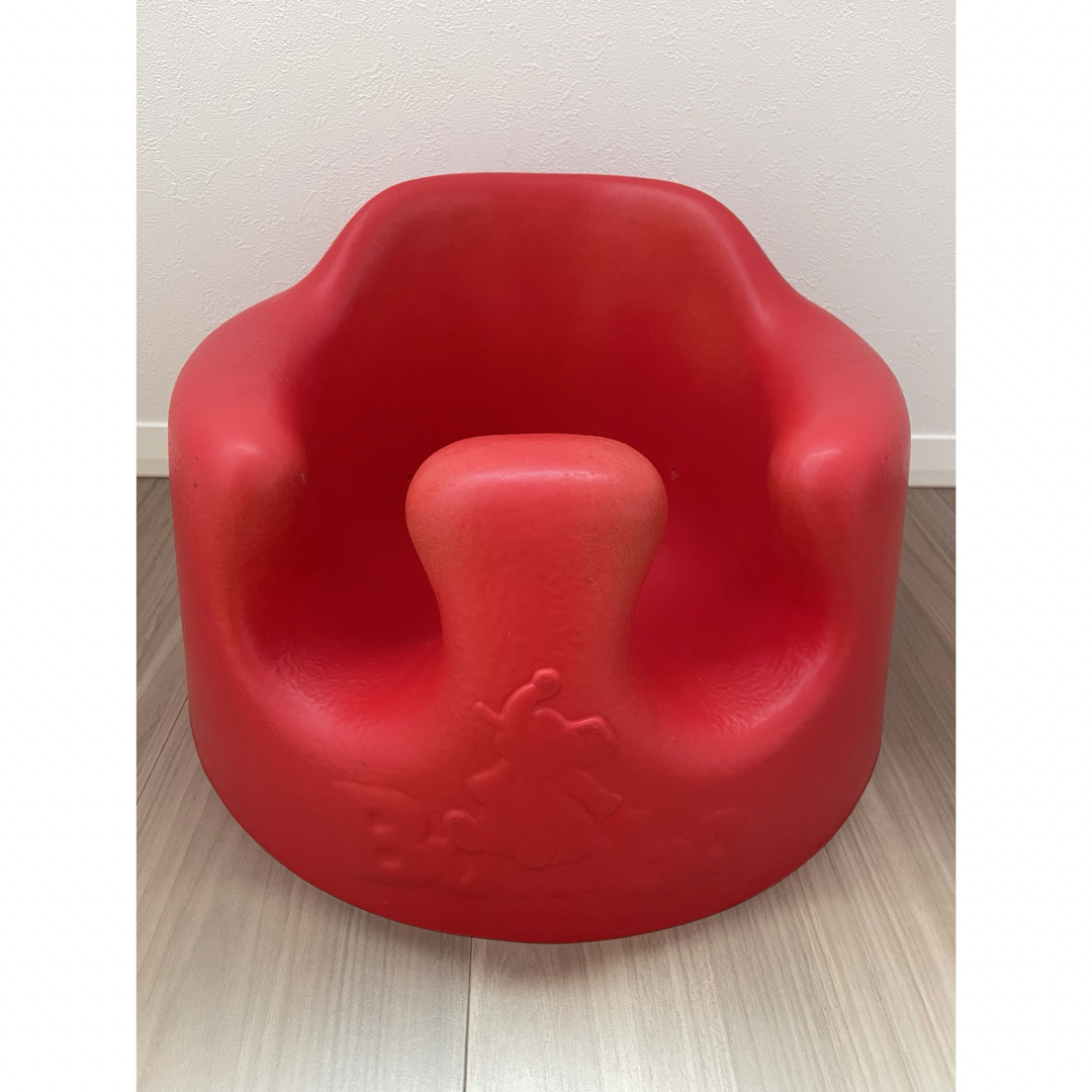 Bumbo(バンボ)のBumbo バンボ ベビーソファ レッド キッズ/ベビー/マタニティの寝具/家具(収納/チェスト)の商品写真