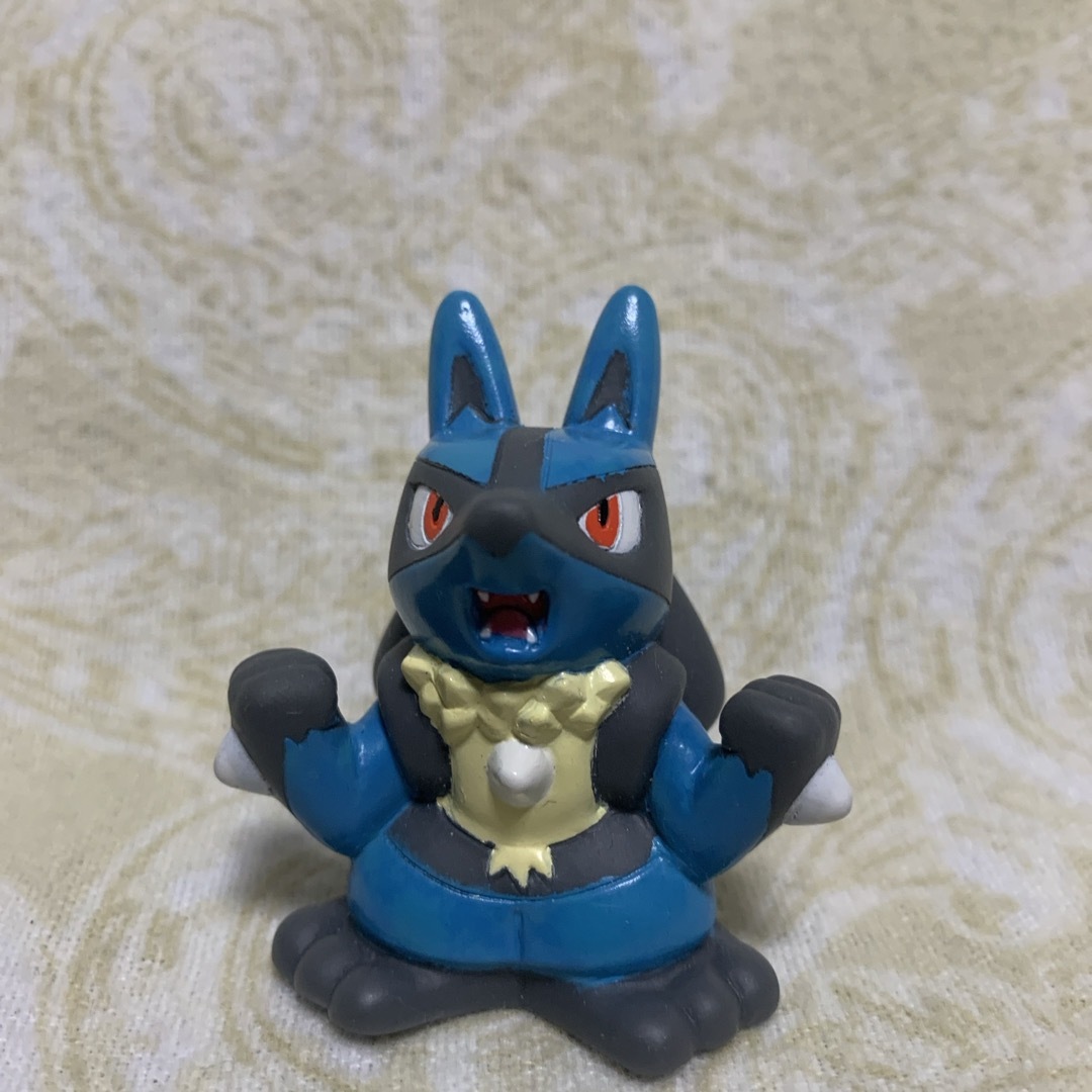 ポケモン フィギュア キッズ 指人形 ルカリオの通販 by まねこ's ポケモン フィギュア キッズ 指人形 ルカリオの通販 by まねこ's