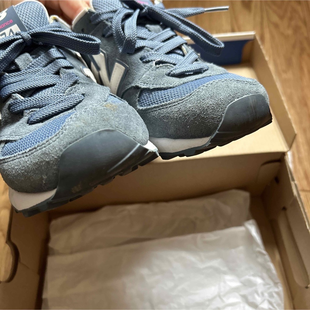 New Balance(ニューバランス)のお値下げ　ニューバランス　574     23.5センチ レディースの靴/シューズ(スニーカー)の商品写真