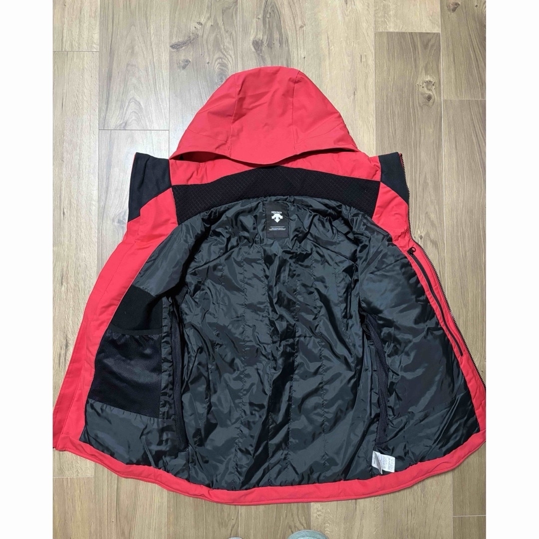 DESCENTE - ウェア スキー スノーボード スノボ 赤 黒 デサント DESCENTE - ウェア スキー スノーボード スノボ 赤 黒 デサント