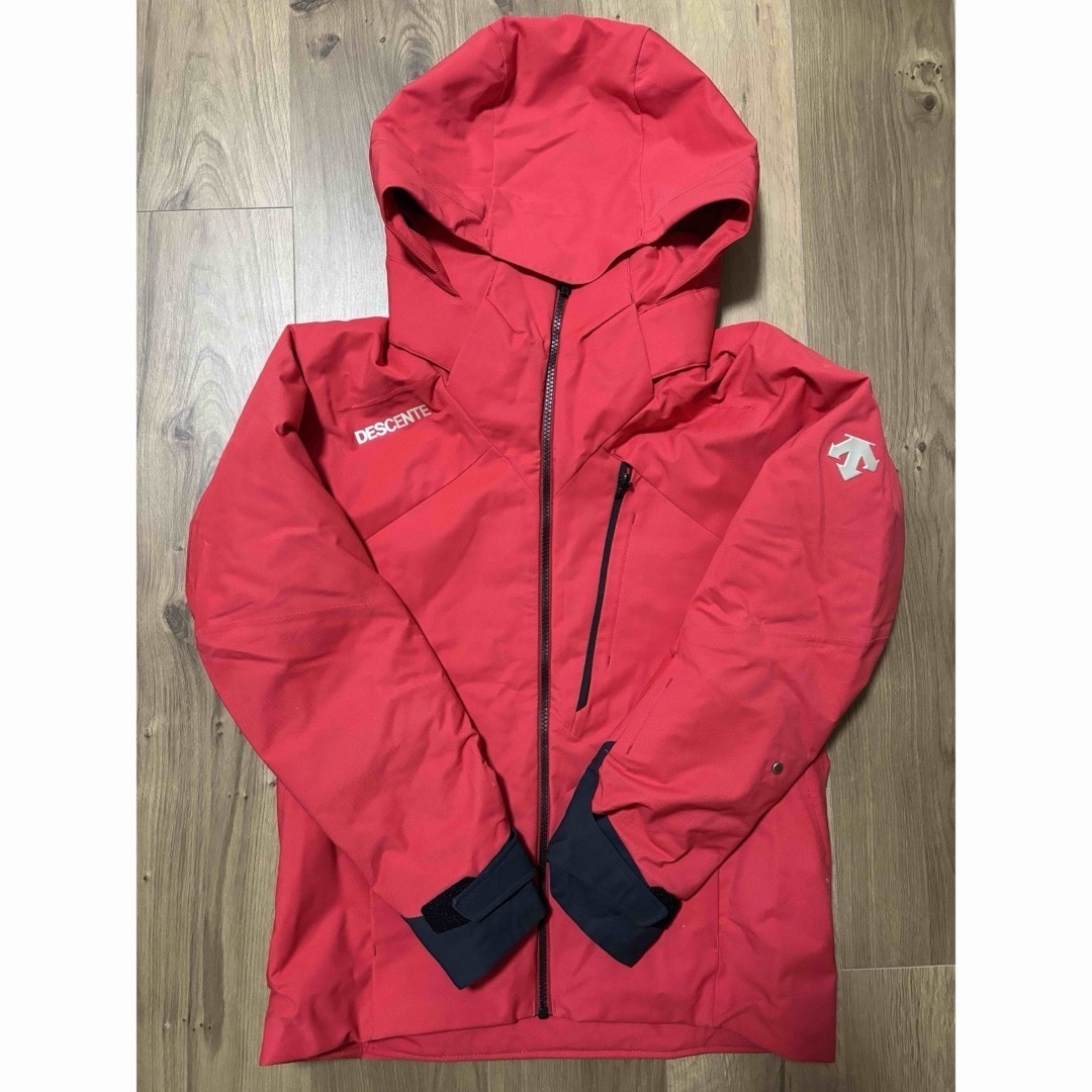 DESCENTE - ウェア スキー スノーボード スノボ 赤 黒 デサント DESCENTE - ウェア スキー スノーボード スノボ 赤 黒 デサント