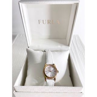 フルラ(Furla)のFURLA 腕時計　ウィメンズ　ホワイト×ゴールド(腕時計)