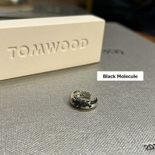 トムウッド(TOM WOOD)のトムウッド TOMWOOD E39VWCZB01S925 Ear Cuff Black Molecule Black Molecule(イヤーカフ)