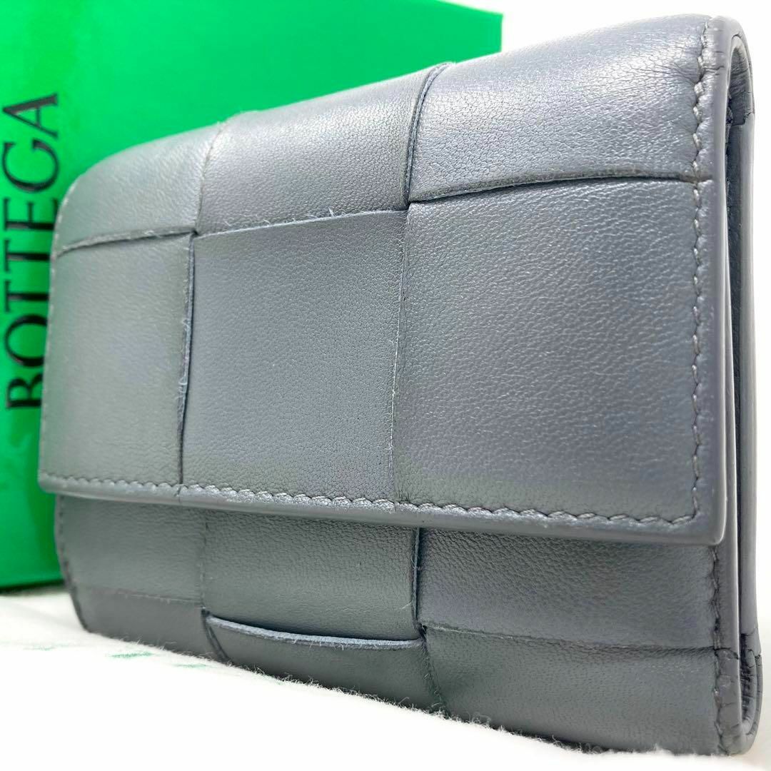 現行.極美品 ボッテガヴェネタ 財布 マキシイントレ カセット 現行.極美品 ボッテガヴェネタ 財布 マキシイントレ カセット
