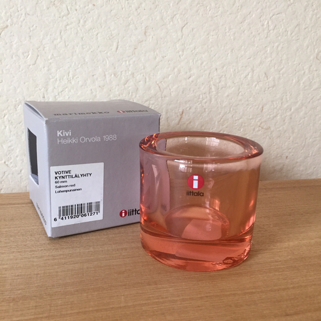 iittala(イッタラ)の新品　イッタラ　kivi キビ　サーモンピンク インテリア/住まい/日用品のインテリア小物(その他)の商品写真