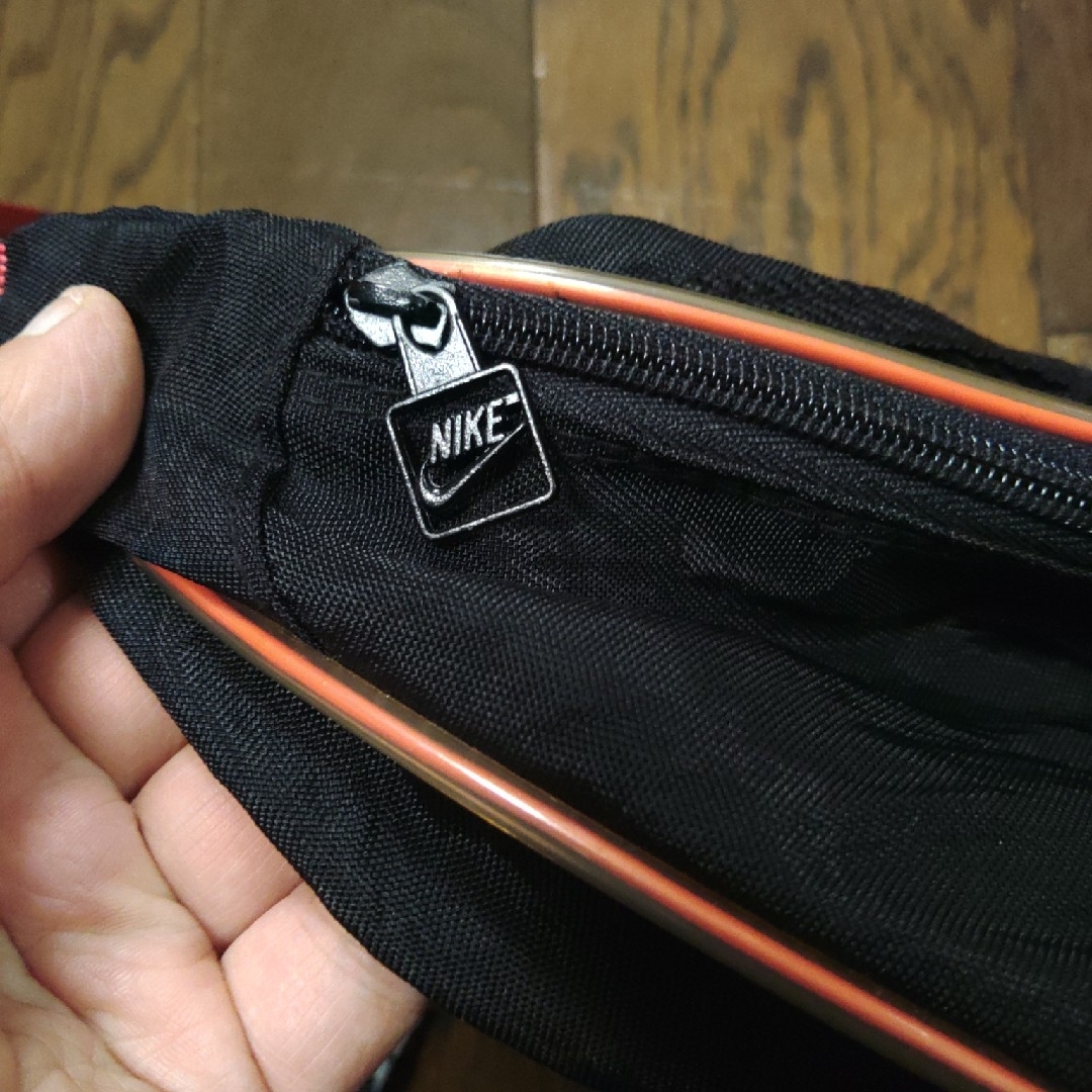 NIKE(ナイキ)のNIKE　AIR JORDAN　ウエストバック　シルバータグ ヴィンテージ メンズのバッグ(ウエストポーチ)の商品写真