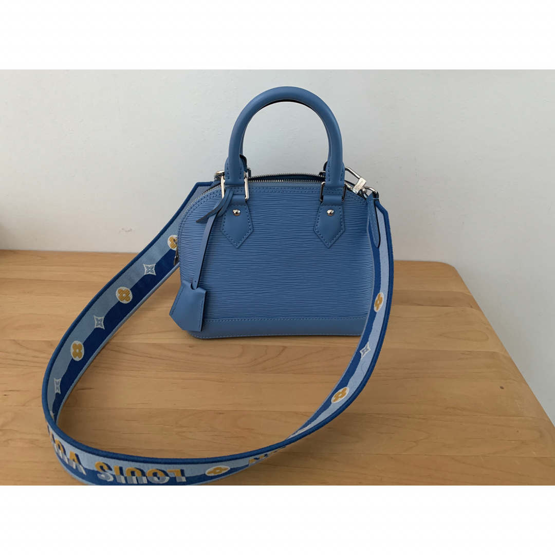 LOUIS VUITTON - 【大幅お値下げ】アルマBB LOUIS VUITTONの LOUIS VUITTON - 【大幅お値下げ】アルマBB LOUIS VUITTONの