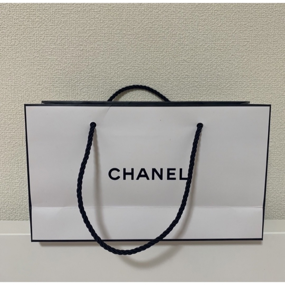 CHANEL(シャネル)のCHANEL ホリデーギフトボックス&ショップ袋 レディースのバッグ(ショップ袋)の商品写真