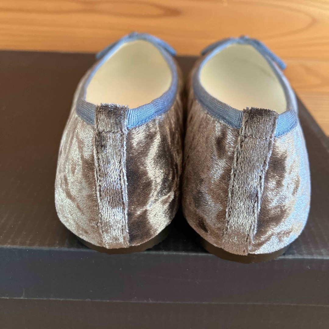 Menue(メヌエ)の新品　23㎝　ショートブーツ  & ベロアバレエ　2足セット　23㎝ レディースの靴/シューズ(ブーツ)の商品写真