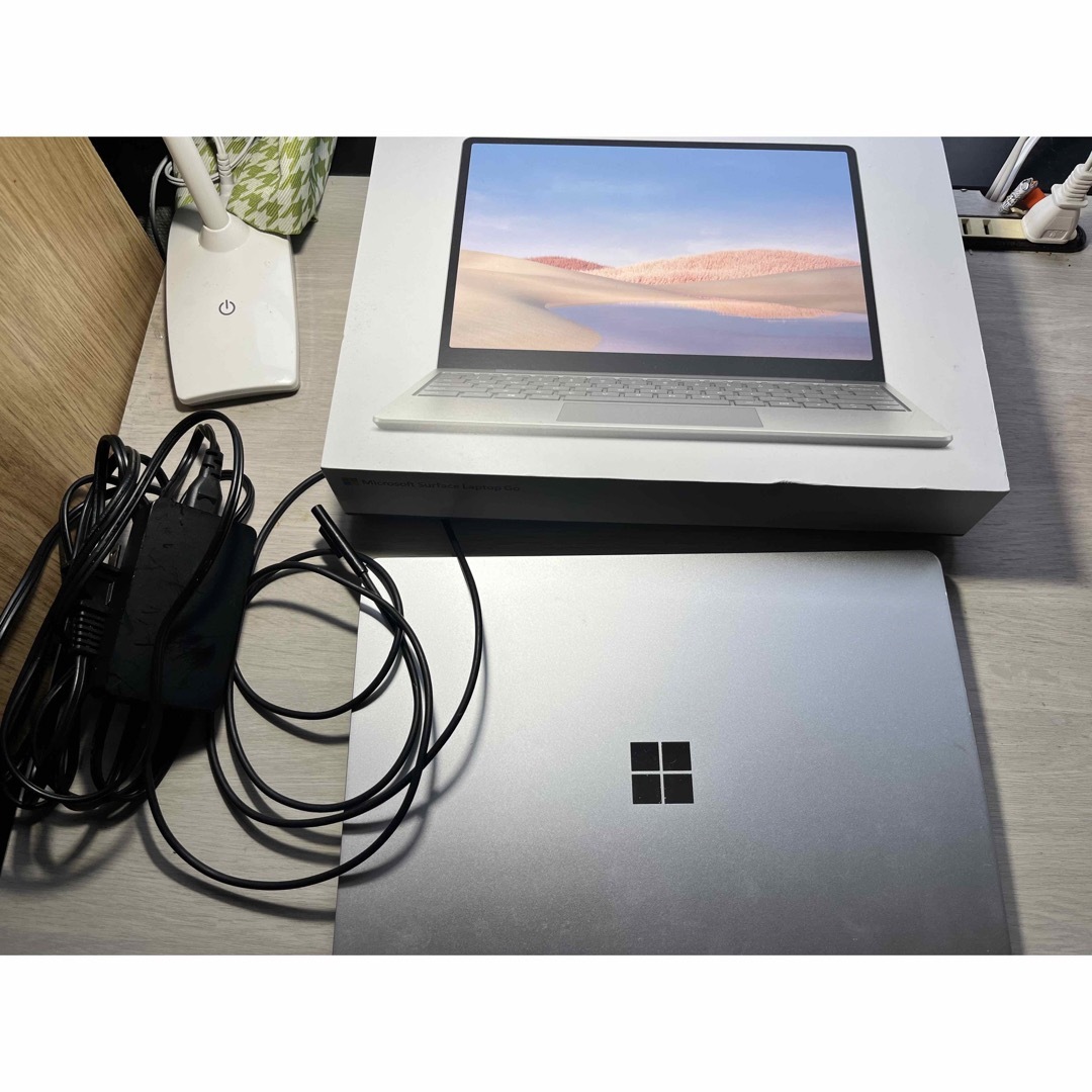 Microsoft(マイクロソフト)のSurface Laptop Go スマホ/家電/カメラのPC/タブレット(ノートPC)の商品写真