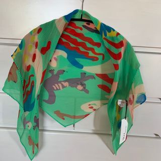 PLEATS PLEASE ISSEY MIYAKE(ストール/パシュミナ)のフリマ PLEATS PLEASE ISSEY MIYAKE(ストール/パシュミナ)のフリマ