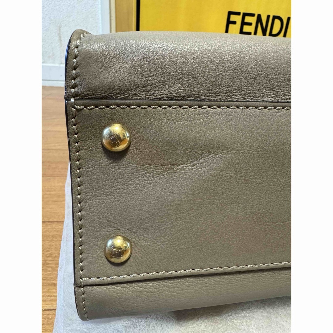 FENDI(フェンディ)のピーカブー グレージュべっ甲 レディースのバッグ(ハンドバッグ)の商品写真