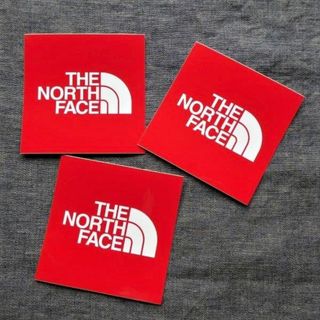 ザノースフェイス(THE NORTH FACE)の3枚セット ノースフェイス ステッカー RED サイズ 9.5×9.5cm(車外アクセサリ)